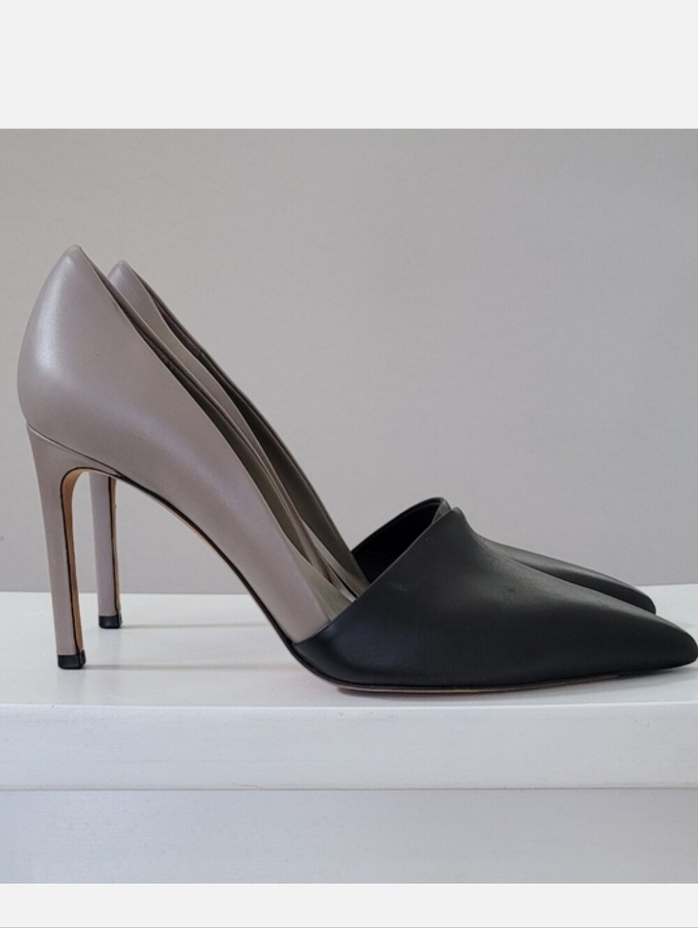 vince Cosette Pump Two Tone Leather Pointed Toe Heels Black Gray Taupe 8.5